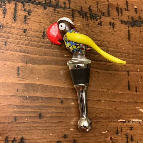 Bundle of 4 Wine Bottle Stoppers - Picture 5 of 6